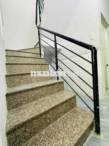 Chính chủ gửi bán nhà hẻm xe hơi c7d phạm hùng p bình Hưng tohcm