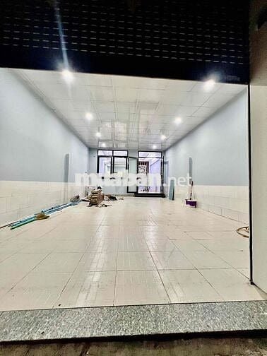 Cho Thuê Nhà Mới Đẹp DT6x20 1Trệt 3Lầu 4Pn 5Wc Sân Đậu 2 Ôtô Ngã Tư Ga