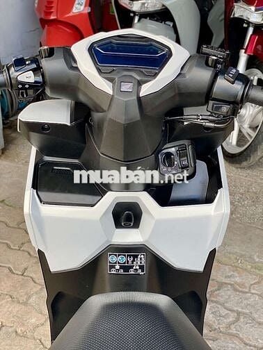 Honda VARIO 125cc 2024 Chạy Lướt 5.400Km Zin đẹp