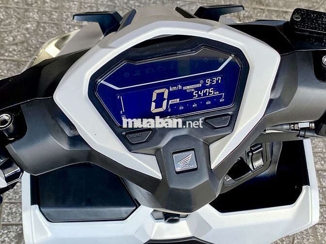 Honda VARIO 125cc 2024 Chạy Lướt 5.400Km Zin đẹp