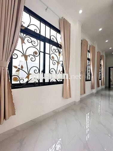 Bán nhà siêu hot tại Nguyễn Thị Lắng, 2,1 tỷ, 100m2, 3PN, 3VS