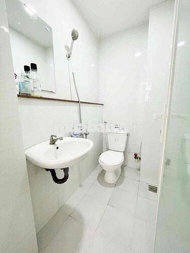 Hẻm 285 Cmt8- Phòng 60m2-Thang máy-Gần tòa nhà Viettel