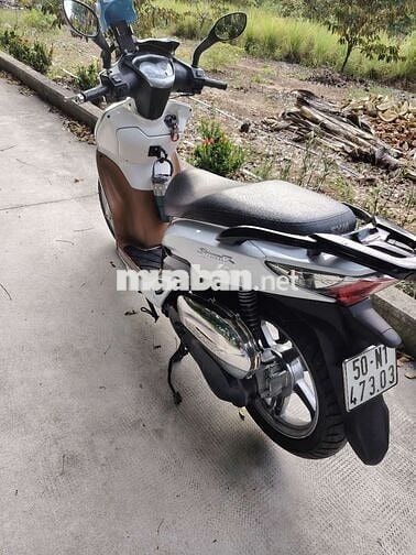 SYM Shark Trắng Xe tay ga