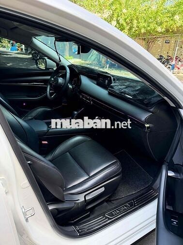 Mazda 3 Luxury 2020 odo 70.000 chính chủ