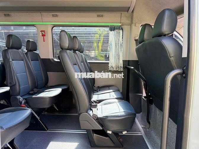 Hyundai Solati 2018 Bạc 178,000km