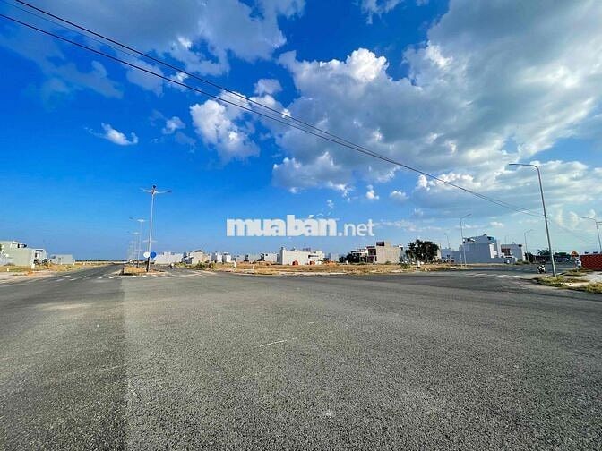 ĐẤT MẶT TIỀN PHAN TRỌNG ĐƯỜNG - LK SÂN BAY
