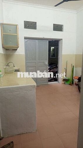 Cho thuê nhà 2 tầng gần BV Thanh Nhàn