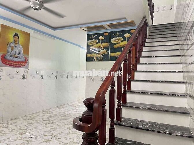 Cho thuê nhà gần chợ Phú An (5*20) 