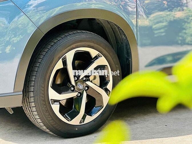 Subaru Forester 2.0i-S 2024 Xanh 6.600km
