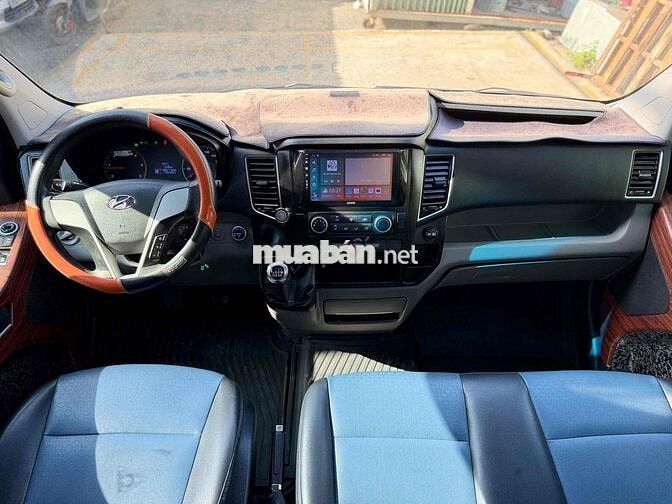 Hyundai Solati 2018 Bạc 178,000km