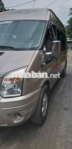 Ford Transit 16 chỗ Vàng cát