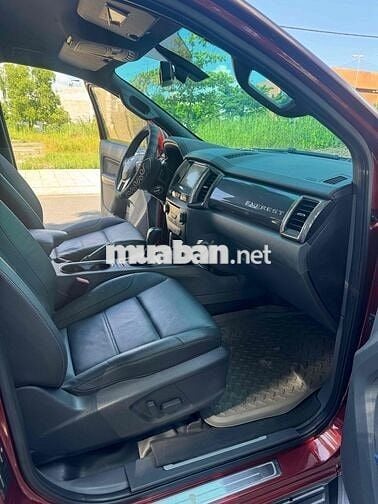Ford Everest 2017 2.2 4x2 Titanium Đỏ
