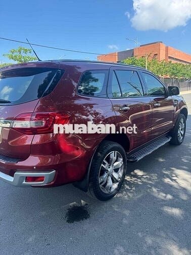 Ford Everest 2017 2.2 4x2 Titanium Đỏ