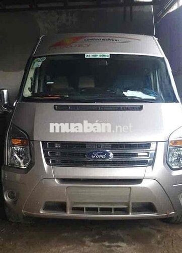 Ford Transit 16 chỗ Vàng cát