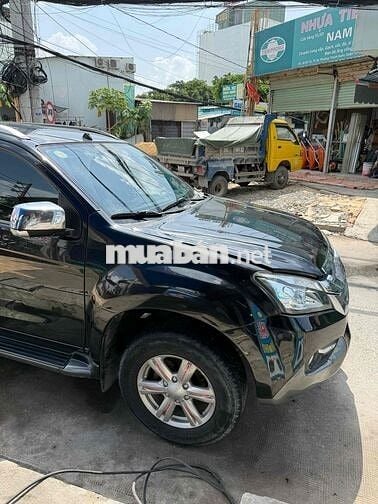 Isuzu MUX 2.5 MT 2017 Đen 100000 km
