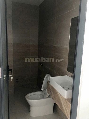 Cần bán gấp mặt tiền Bùi Tá Hán Q2 1 hầm 4 lầu có HĐT 40tr/tháng