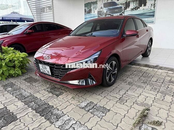 Hyundai Elantra 2024 1.6 đặc biệt 24000 km Đỏ