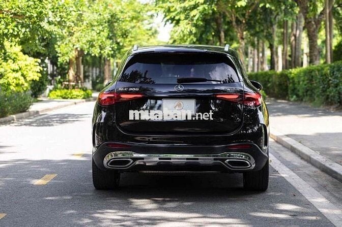 Mercedes-Benz GLC300 V1 2023 Đen 19.000km