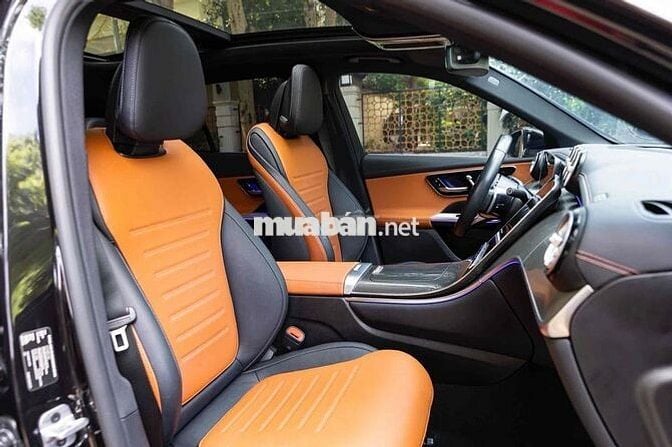 Mercedes-Benz GLC300 V1 2023 Đen 19.000km