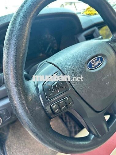 Ford Ranger XLS AT 2029 Trắng 186k Km