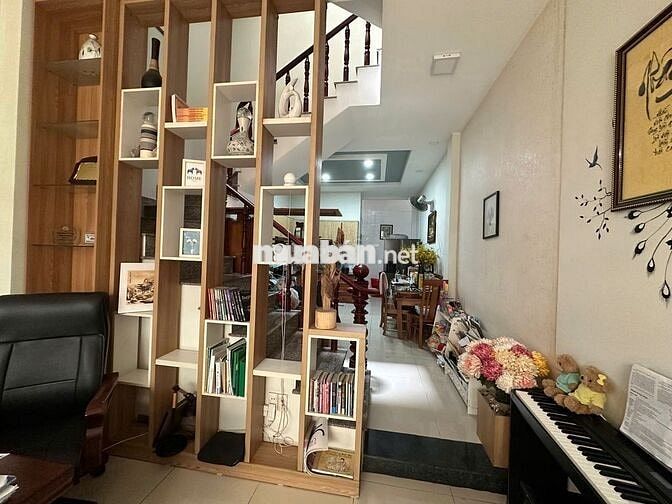 Bán Giá Tốt Nhà 60m xây 3 Lầu hẻm xe hơi 5m Quốc Lộ 13 hiệp bình phước