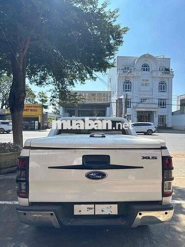 Ford Ranger XLS AT 2029 Trắng 186k Km