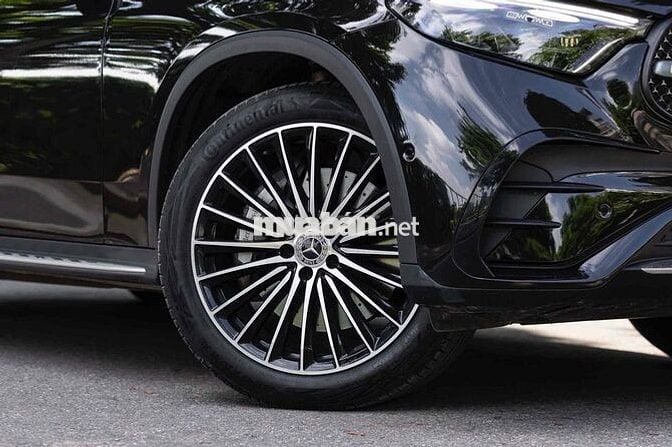 Mercedes-Benz GLC300 V1 2023 Đen 19.000km