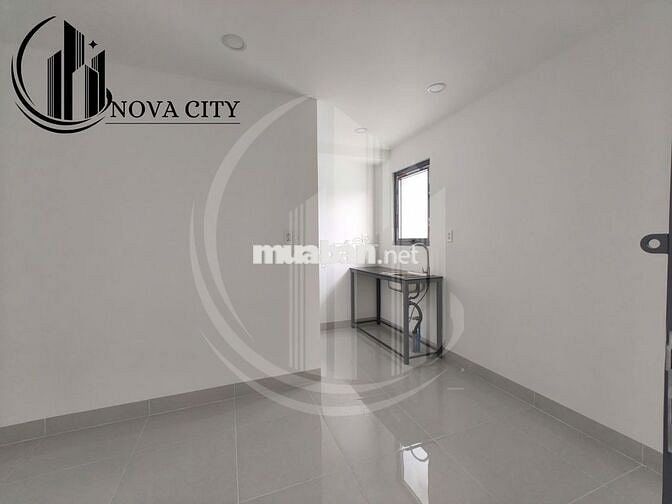Cho thuê Studio KDC 13E Intresco sau lưng ĐH Văn Hiến - Cửa sổ thoáng