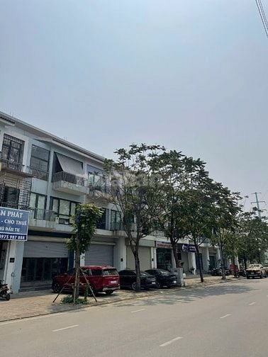 Bán shophouse liền kề KĐT sinh thái Tasco Xuân Phương 90m2 đường 2 MT 