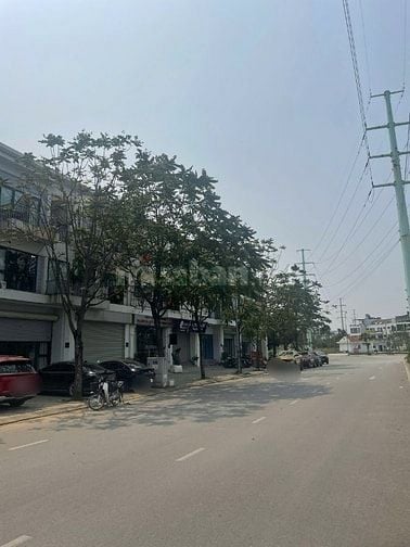 Bán shophouse liền kề KĐT sinh thái Tasco Xuân Phương 90m2 đường 2 MT 