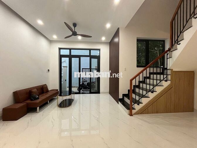 CHÍNH CHỦ CHÀO BÁN NHÀ 2 TẦNG PHƯỜNG CẨM LỆ