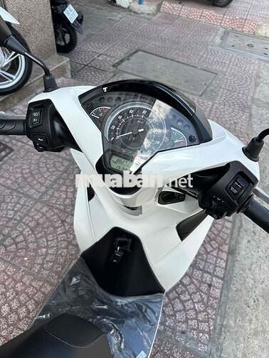 Honda SH 150i ABS 2018 Trắng Đen BSTP Chính Chủ
