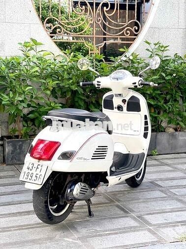 Piaggio Vespa GTS Super 2015 Trắng 3V i.e.