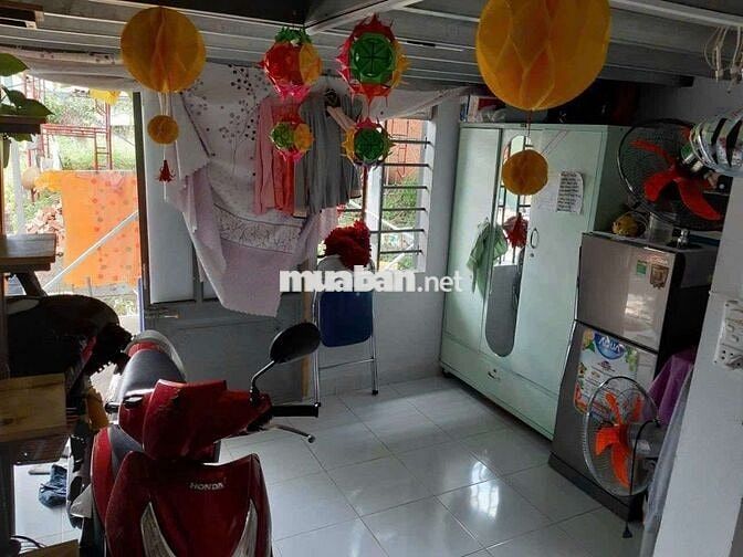 Phòng tự do đầy đủ đường Phạm Văn Đồng