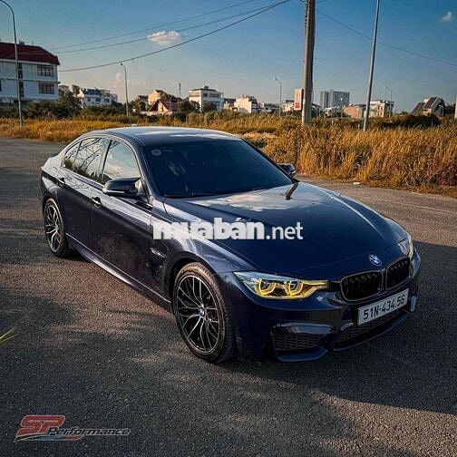 BMW 320i 2013 Xanh đen 14000 km
