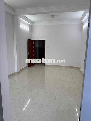 nhà thuê đẹp, mặt tiền đường cách mạng, tân phú