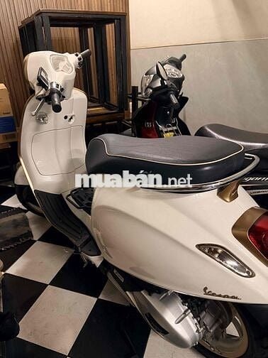 chinh chu cần bán vespa 2019 màu trắng
