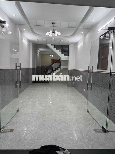 nhà thuê đẹp, mặt tiền đường cách mạng, tân phú