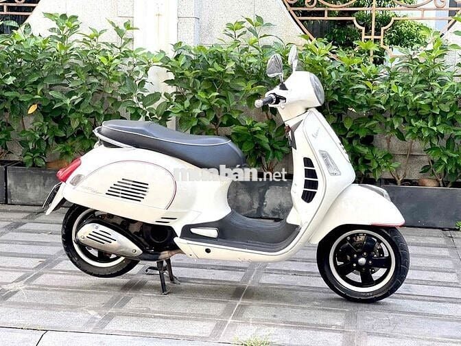 Piaggio Vespa GTS Super 2015 Trắng 3V i.e.