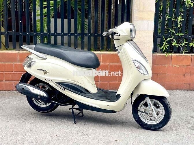 SYM Attila Venus 2017 Trắng Tự động