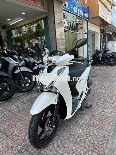 Honda SH 150i ABS 2018 Trắng Đen BSTP Chính Chủ