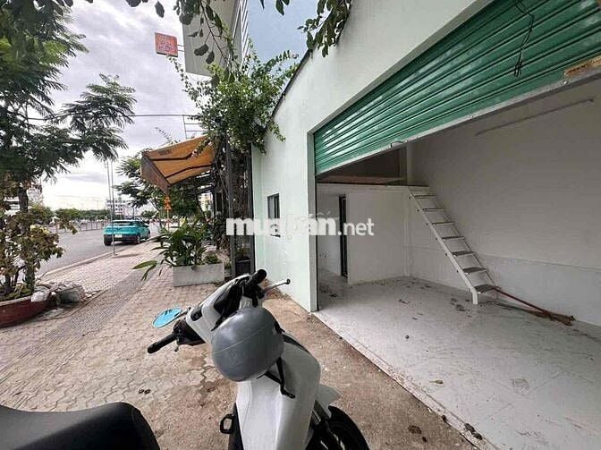MBKD MẶT TIỀN DƯƠNG QUẢNG HÀM CÓ GÁC Ở LẠI