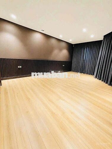 cho thuê nhà tại Đặng Văn Ngữ, Phú Nhuận 1 trệt 3 lầu + sân thượng