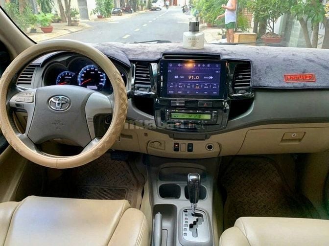 Toyota FORTUNER bản V số tự động đời cuối 2012