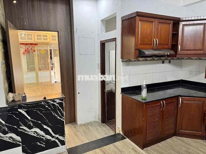 Cho nhà MT khu Ẩm Thực Phan Xích Long -MT HOA THỊ 4x10 3L 5PN giá 25tr