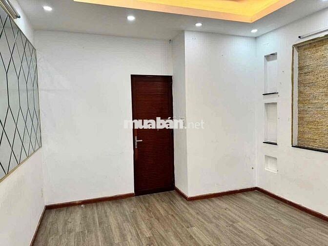 Cho nhà MT khu Ẩm Thực Phan Xích Long -MT HOA THỊ 4x10 3L 5PN giá 25tr