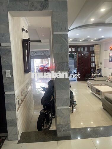 Biệt thư trung tân sát sân bay Tân Sơn Nhất 