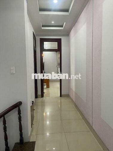 Biệt thư trung tân sát sân bay Tân Sơn Nhất 