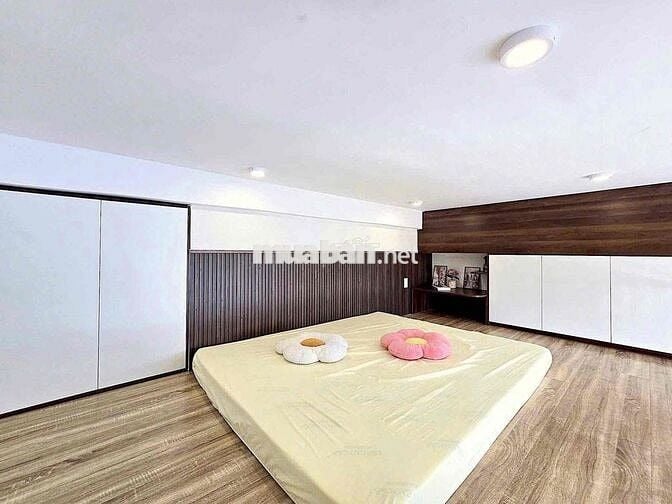 Cho Thuê Căn Hộ Dịch Vụ Ban Công Ngay Luỹ Bán Bích Gần Đầm Sen