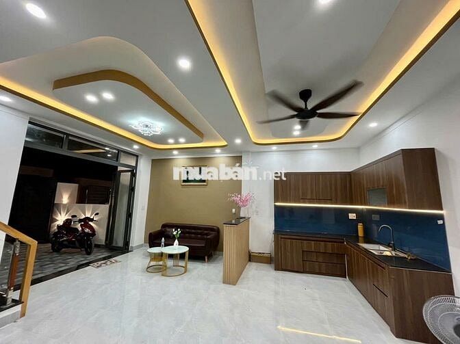 700 Triệu Sở Hữu Ngay Nhà 1 Trệt 2 Lầu Nằm Ngay Quốc Lộ 13